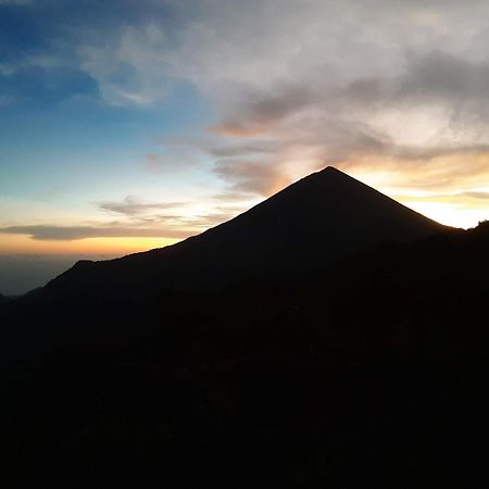 Отель Manulalu Jungle Bajawa Экстерьер фото