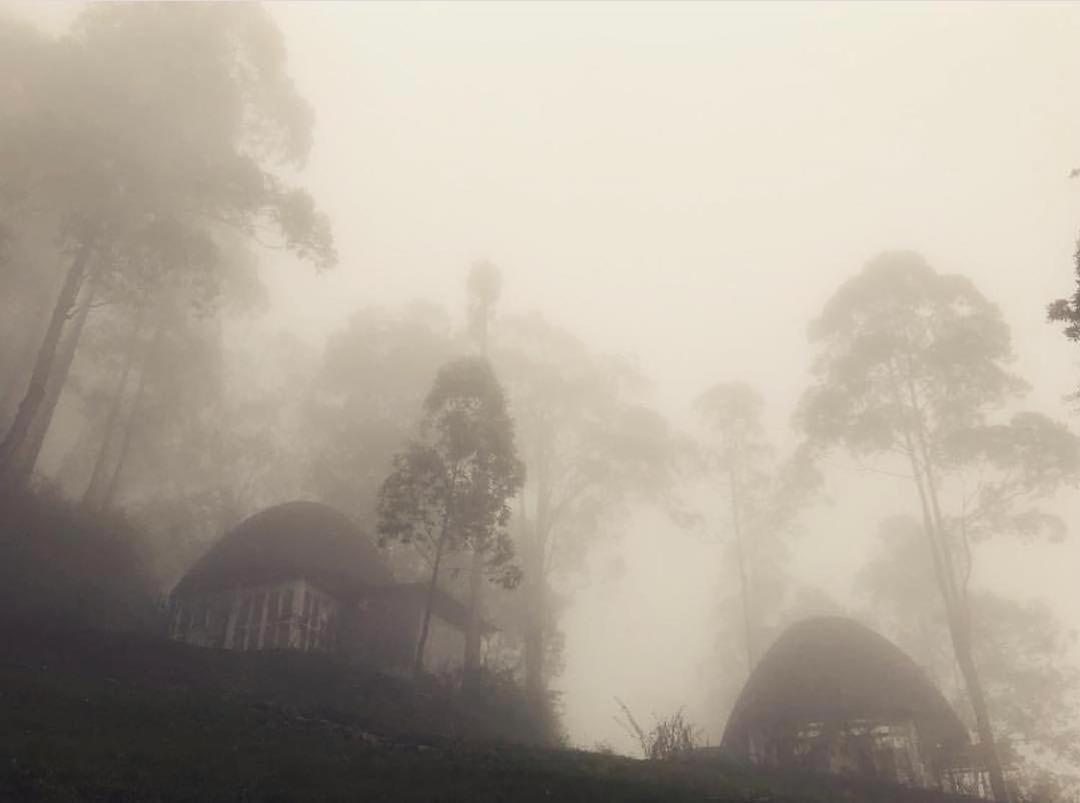Отель Manulalu Jungle Bajawa Экстерьер фото
